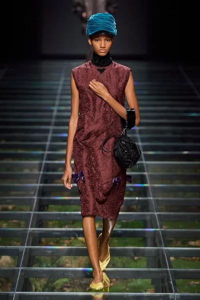 Look 52